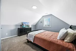 9039 N Mount Airey Dr E, Eagle Mountain, UT 84005 - Photo 38