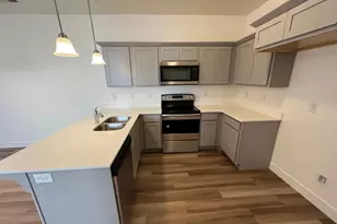 781 N 380 W, Vineyard, UT 84059 - Photo 6