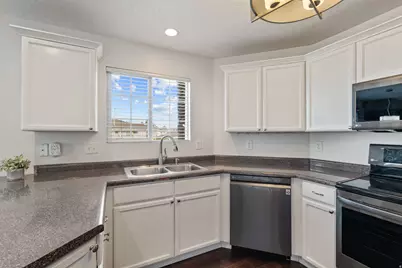 196 E Spencer Peak Way #D6, Draper, UT 84020 - Photo 8