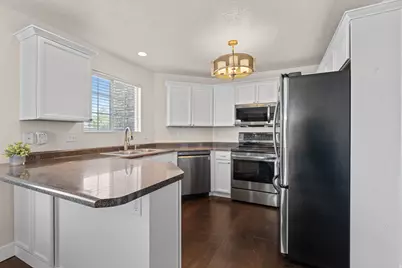 196 E Spencer Peak Way #D6, Draper, UT 84020 - Photo 10