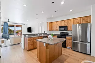 2498 E Canyon Dr, Washington, UT 84780 - Photo 18