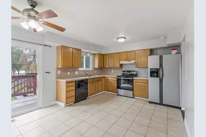 5281 W Saguaro Dr S, West Jordan, UT 84081 - Photo 8