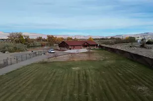 1535 E 500 S, Green River, UT 84525 - Photo 28