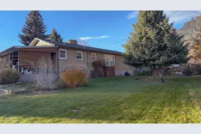 79 Garden St, Helper, UT 84526 - Photo 2