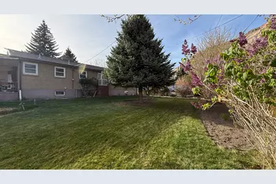 79 Garden St, Helper, UT 84526 - Photo 28