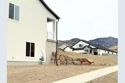 589 S 1140 E #1201, Smithfield, UT 84335 - Photo 4