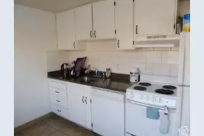 228 S 900 E, Salt Lake City, UT 84102 - Photo 8