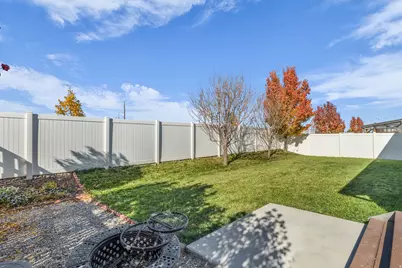 647 S Jubilee Dr, Saratoga Springs, UT 84045 - Photo 16
