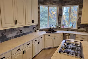 2428 W Silverpoint Way S, Bluffdale, UT 84065 - Photo 10