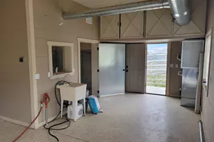 2428 W Silverpoint Way S, Bluffdale, UT 84065 - Photo 38