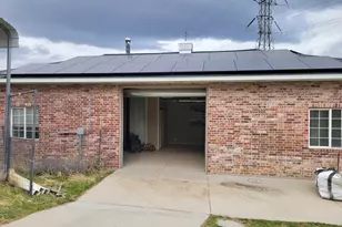 2428 W Silverpoint Way S, Bluffdale, UT 84065 - Photo 34