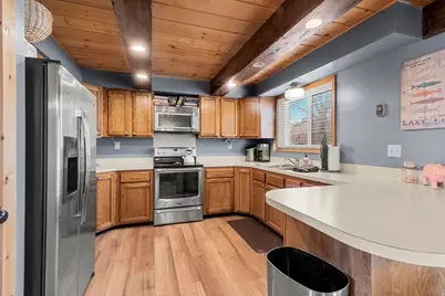 2256 S Valleyview Dr S, Garden City, UT 84028 - Photo 6