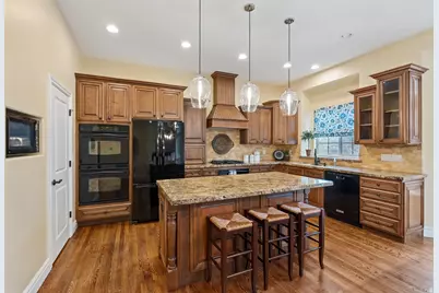 330 W Paradiso Ln, Centerville, UT 84014 - Photo 6