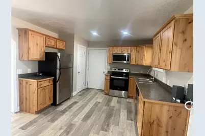 401 E 700 S, Roosevelt, UT 84066 - Photo 6