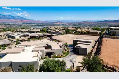 2040 S Pinnacle Cir, Saint George, UT 84790 - Photo 58