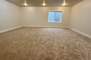 9399 N Vernham Ln, Eagle Mountain, UT 84005 - Photo 18