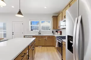 9399 N Vernham Ln, Eagle Mountain, UT 84005 - Photo 8