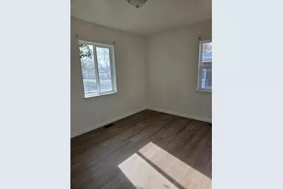 1056 W Macfarland Dr W, Salt Lake City, UT 84116 - Photo 18