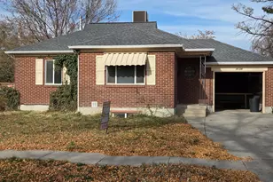 1056 W Macfarland Dr W, Salt Lake City, UT 84116 - Photo 2