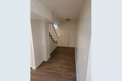 1056 W Macfarland Dr W, Salt Lake City, UT 84116 - Photo 14