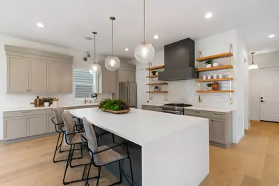 296 E Ireland Ln S #101, Draper, UT 84020 - Photo 2