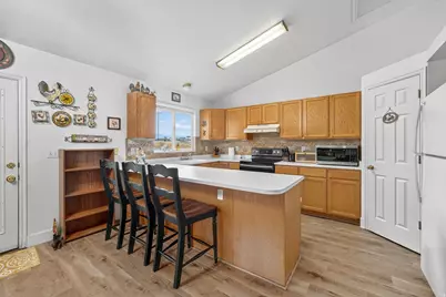 3277 W 13120 S, Riverton, UT 84065 - Photo 14