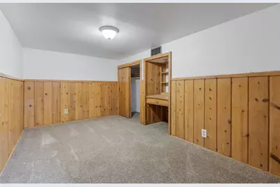 921 W 2700 S, Syracuse, UT 84075 - Photo 24