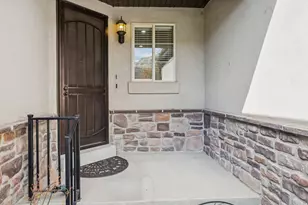 147 N 360 W, Centerville, UT 84014 - Photo 6