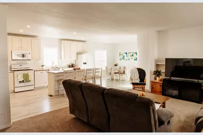 1700 W 2700 N #110, Pleasant View, UT 84404 - Photo 8