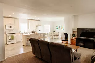 1700 W 2700 N, Pleasant View, UT 84404 - Photo 8