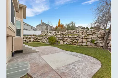 1104 E Fairway Dr, North Salt Lake, UT 84054 - Photo 38