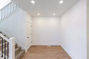 778 N Danverse Dr, Saratoga Springs, UT 84045 - Photo 2