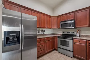 178 W Springview Dr, Saratoga Springs, UT 84045 - Photo 8