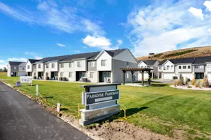 570 N Bourdons River St, Garden City, UT 84028 - Photo 26