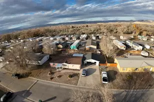 277 E 700 N, Vernal, UT 84078 - Photo 2