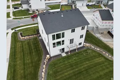 1002 W Netleaf St #126, Saratoga Springs, UT 84045 - Photo 4