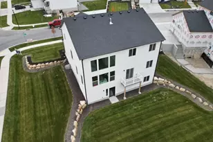 1002 W Netleaf St, Saratoga Springs, UT 84045 - Photo 4