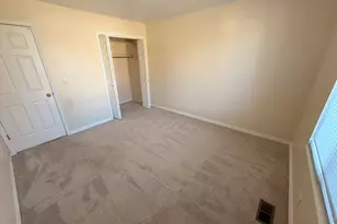 929 W Brandermill Cv, Murray, UT 84123 - Photo 8