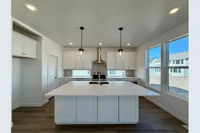 3006 N Lone Pine St #642, Eagle Mountain, UT 84005 - Photo 2