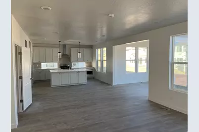 3006 N Lone Pine St #642, Eagle Mountain, UT 84005 - Photo 2