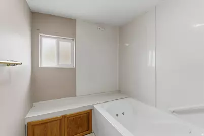 2758 S Spencer Ave, Magna, UT 84044 - Photo 8