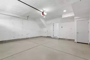 7337 S Seven Tree Ln W, Midvale, UT 84047 - Photo 32