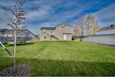 725 N Fox Run Dr E, Tooele, UT 84074 - Photo 22