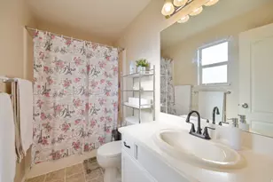 725 N Fox Run Dr E, Tooele, UT 84074 - Photo 12