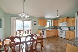 725 N Fox Run Dr E, Tooele, UT 84074 - Photo 8