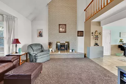 1917 W 250 N, Marriott-Slaterville City, UT 84404 - Photo 8