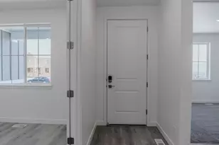 881 W Black Tail St S, Saratoga Springs, UT 84045 - Photo 2