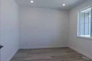 881 W Black Tail St S, Saratoga Springs, UT 84045 - Photo 6