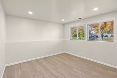 2237 W Craig Ln W, Syracuse, UT 84075 - Photo 16