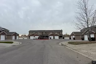 176 W Savannah Ln N, Harrisville, UT 84414 - Photo 18